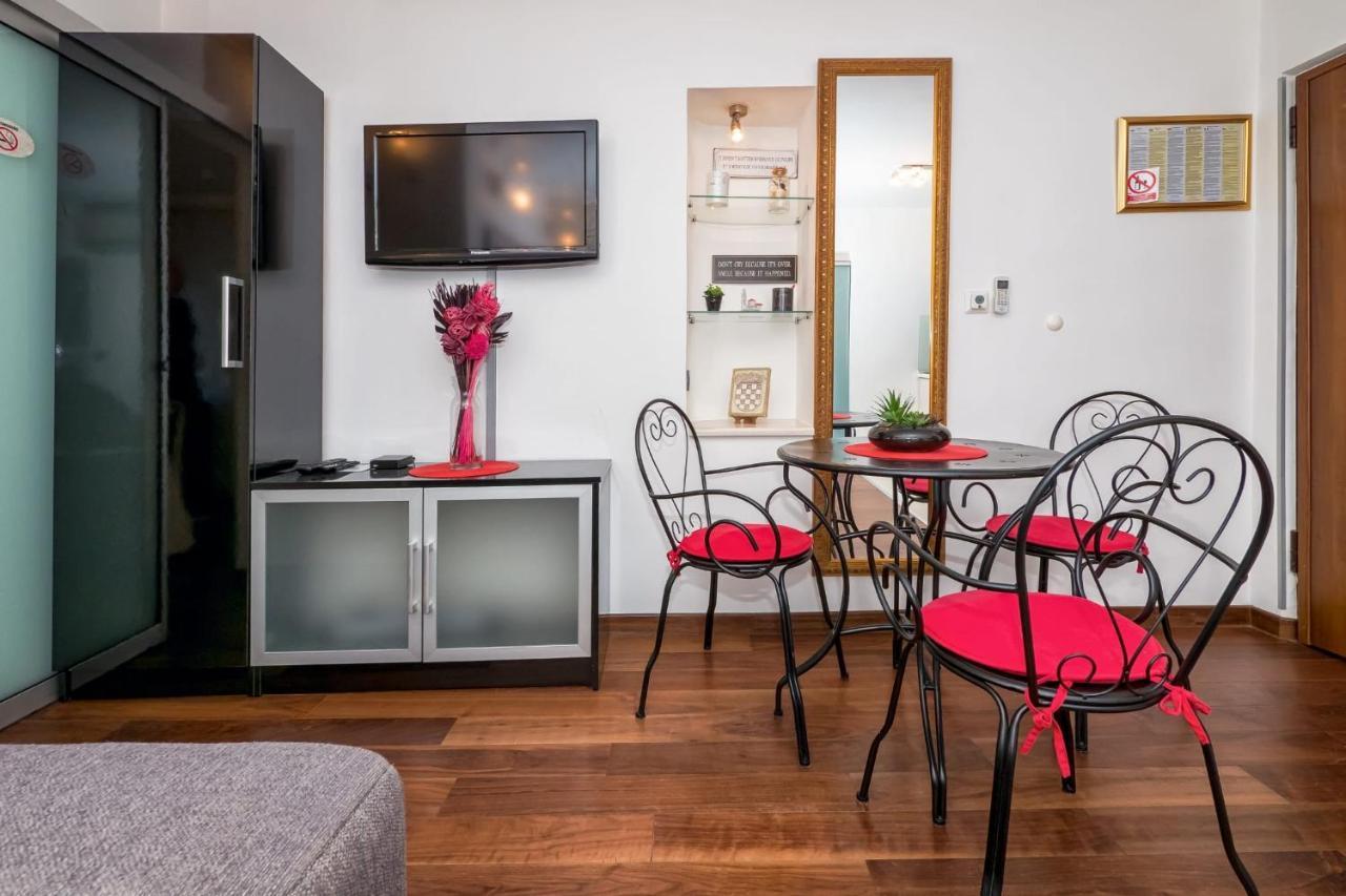 Central Luxury Apartment Xenia Сплит Экстерьер фото